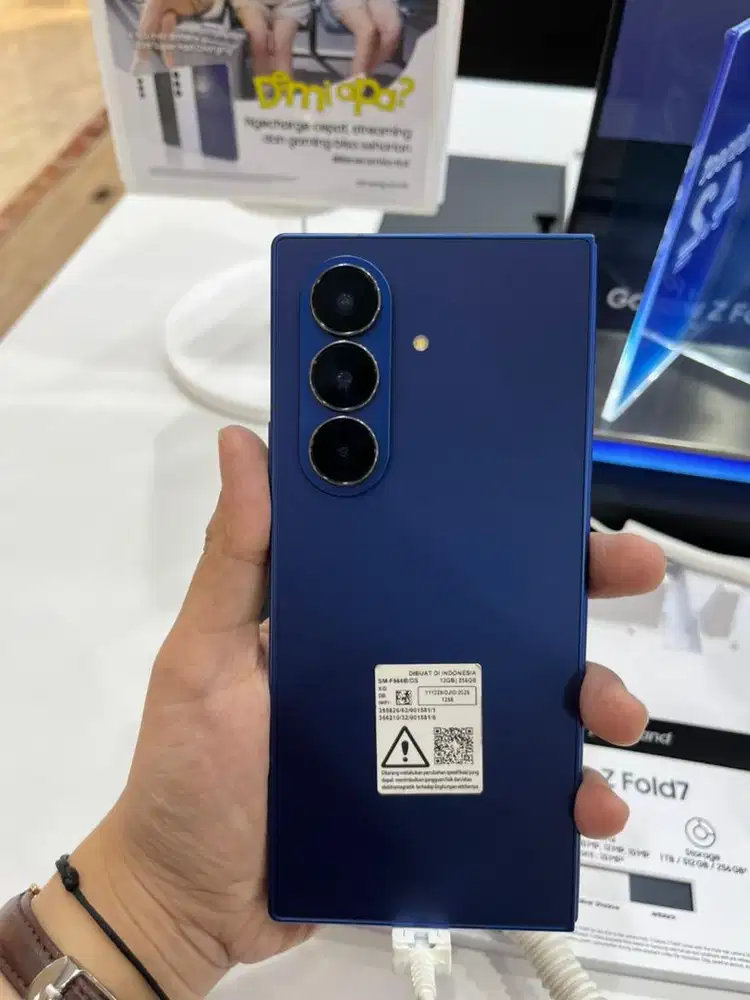 Z Fold 7 Cashback 2.5JT Free Buds