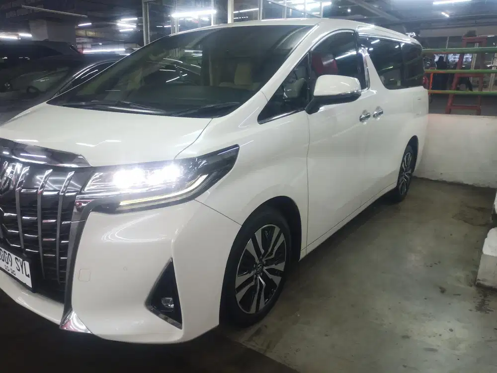 Toyota Alphard 2018 Bensin