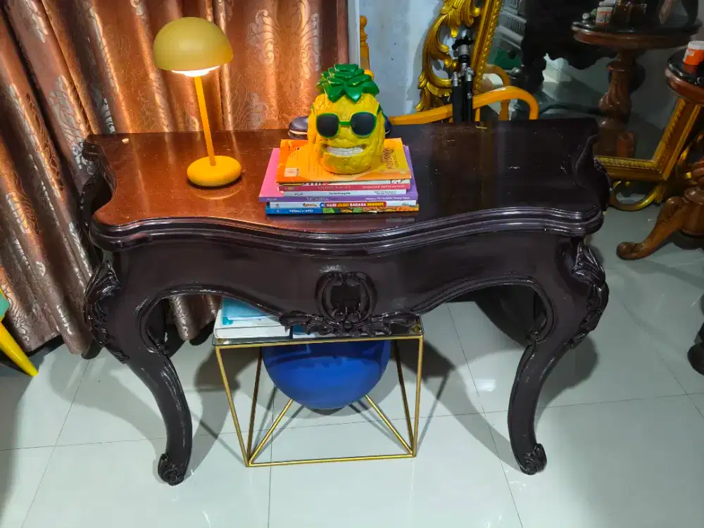 Meja Konsol Jati Klasik Murah
