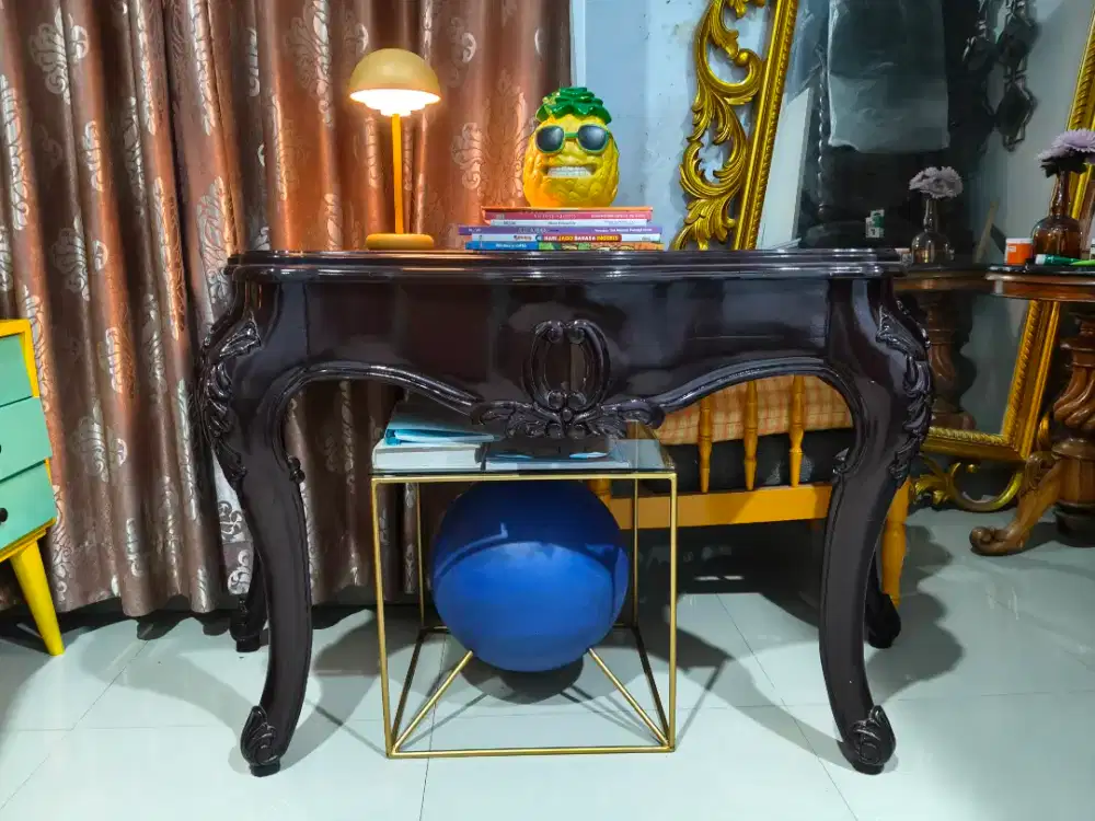 Meja Konsol Jati Klasik Murah