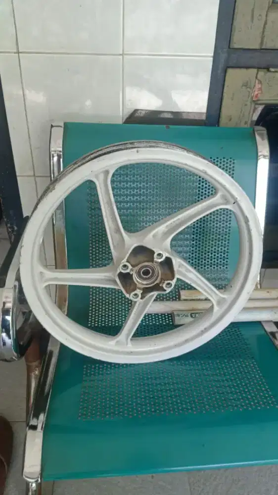 Velg depan ring 14 honda matic