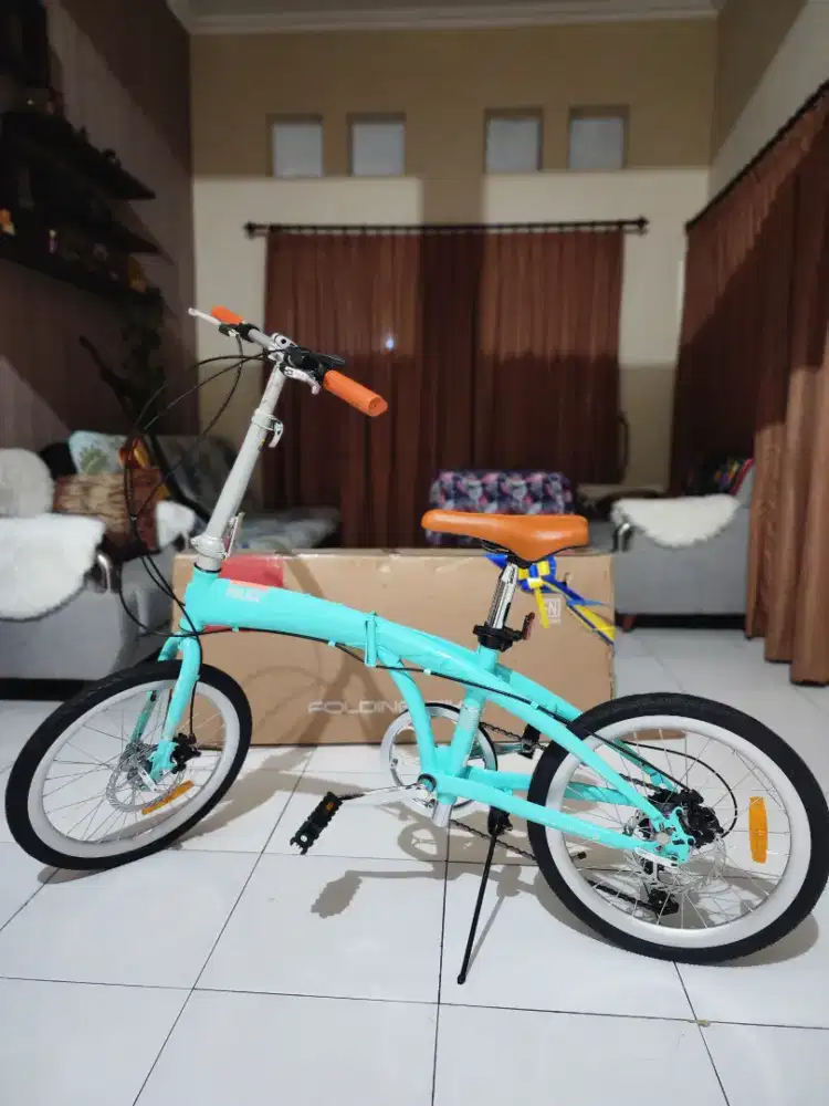 Sepeda Lipat Police Milan