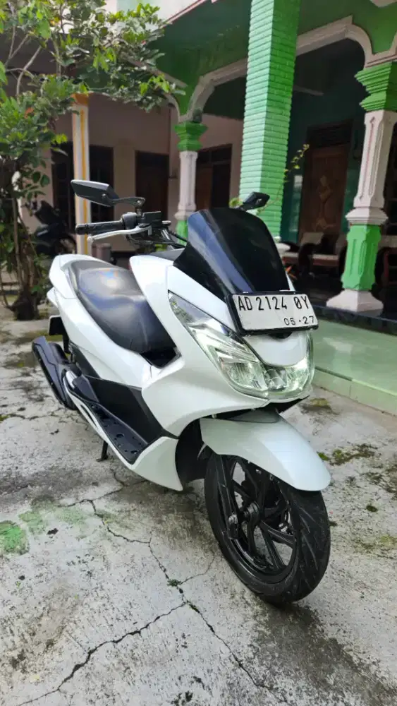 PCX cbu Vietnam langka