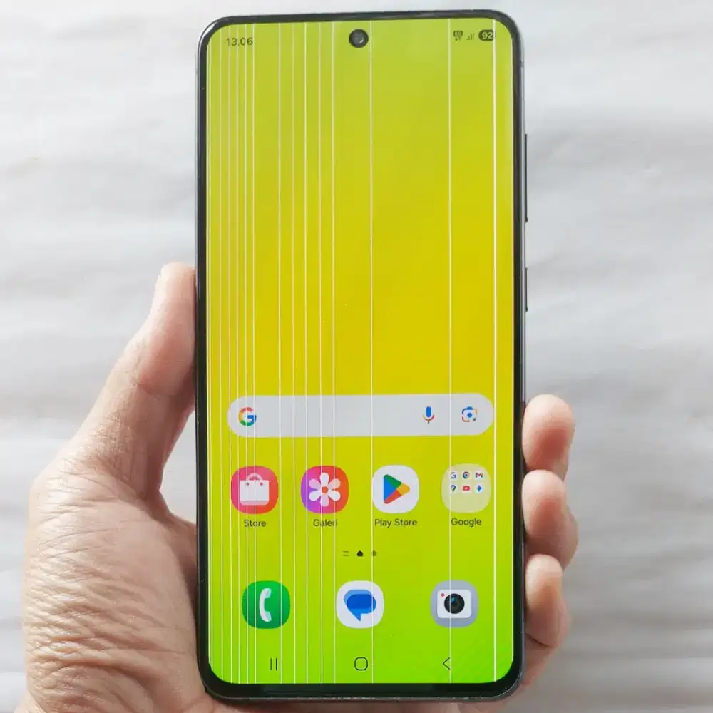 Handphone Samsung S21 FE 5G 8/256GB NFC Second Eks Resmi Sein Original