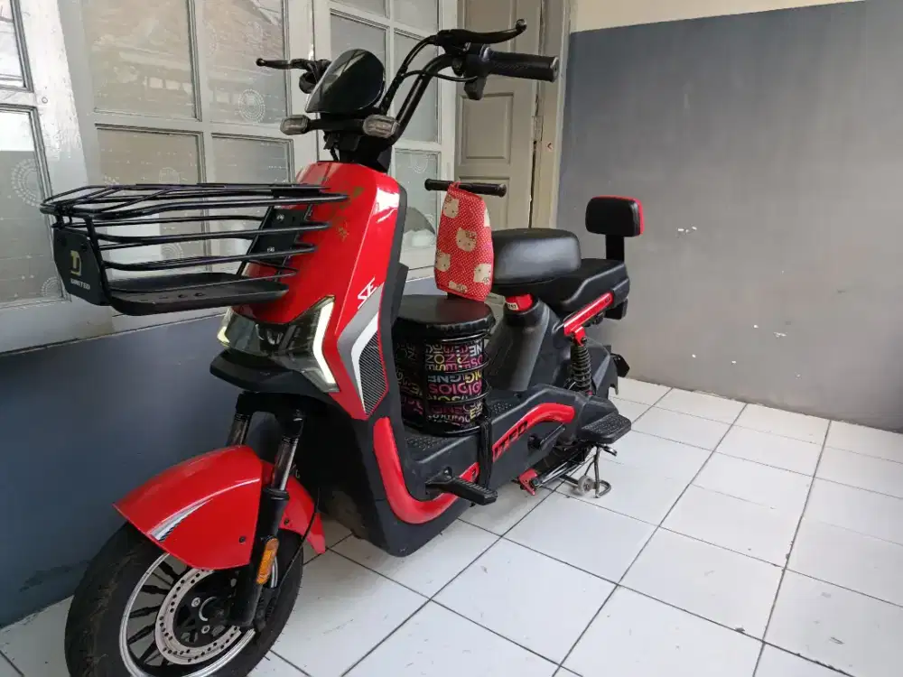 Sepeda listrik united salvador se