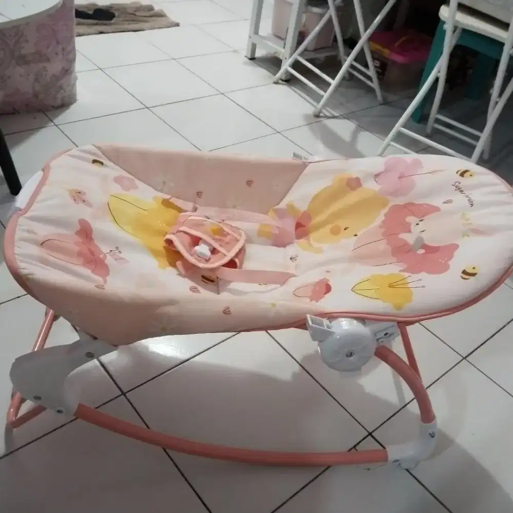 Bouncer bayi nisa dari newborn