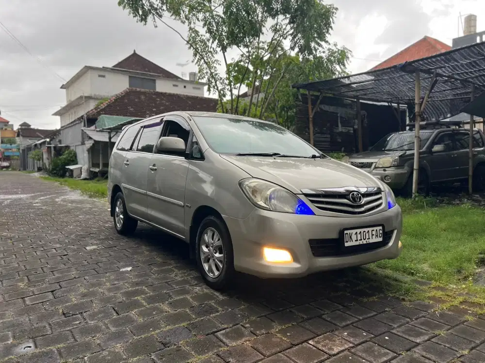 Inova  g 2011 Bensin manual