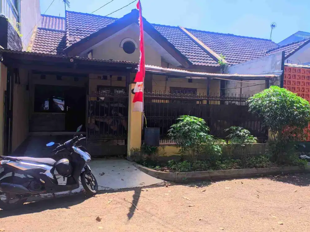 rumah siap huni dekat griya Arcamanik harga 825jt nego