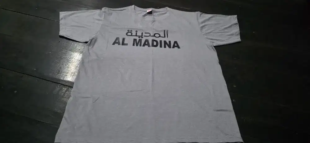 Baju Kaos Uniqlo AL Madina