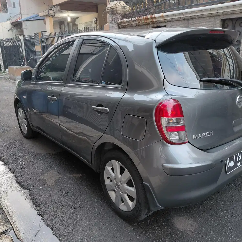 Nissan March 2011 XS Matik