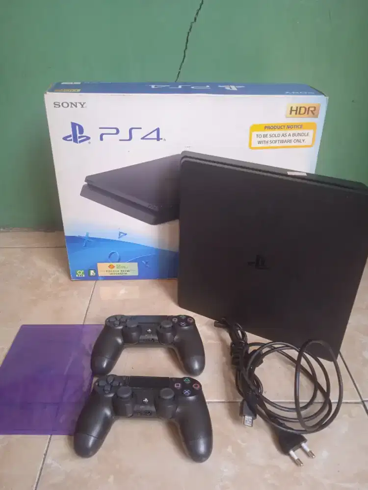 PS4 slim 1tb normal fullset poris cipondoh