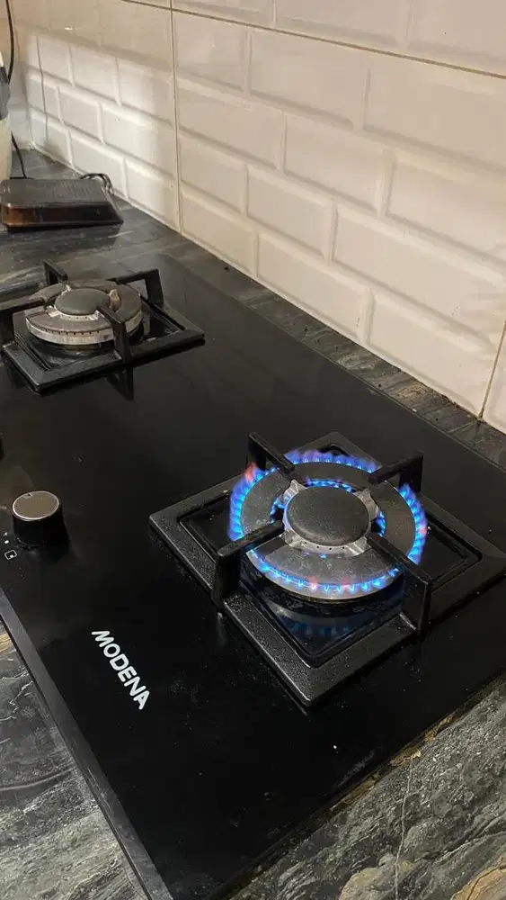 Kompor Tanam Modena BH-2724 (Kondisi Pemantik Rusak)