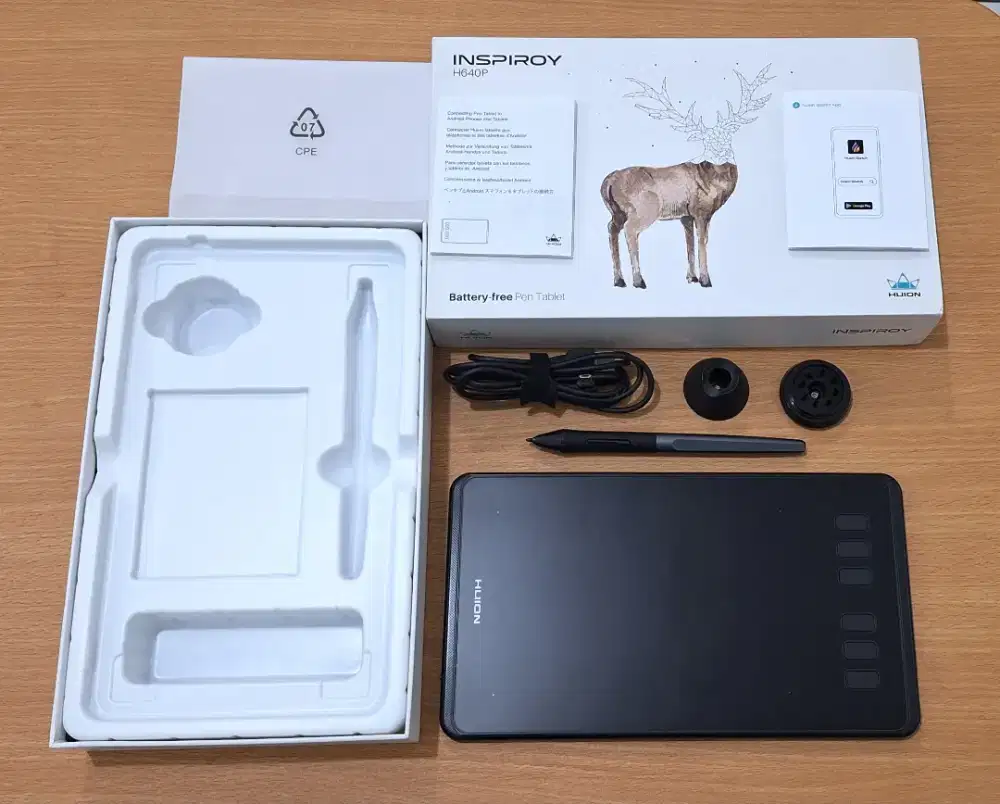 Drawing tablet untuk menggambar digital