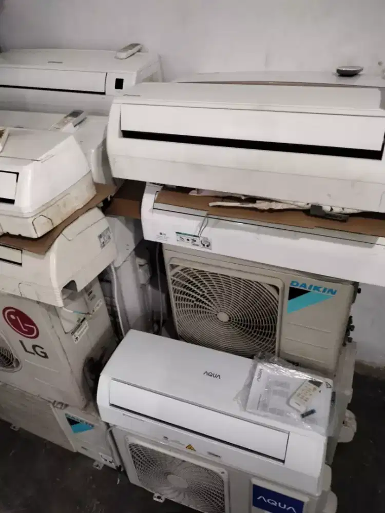 Menerima AC seken dan rusak