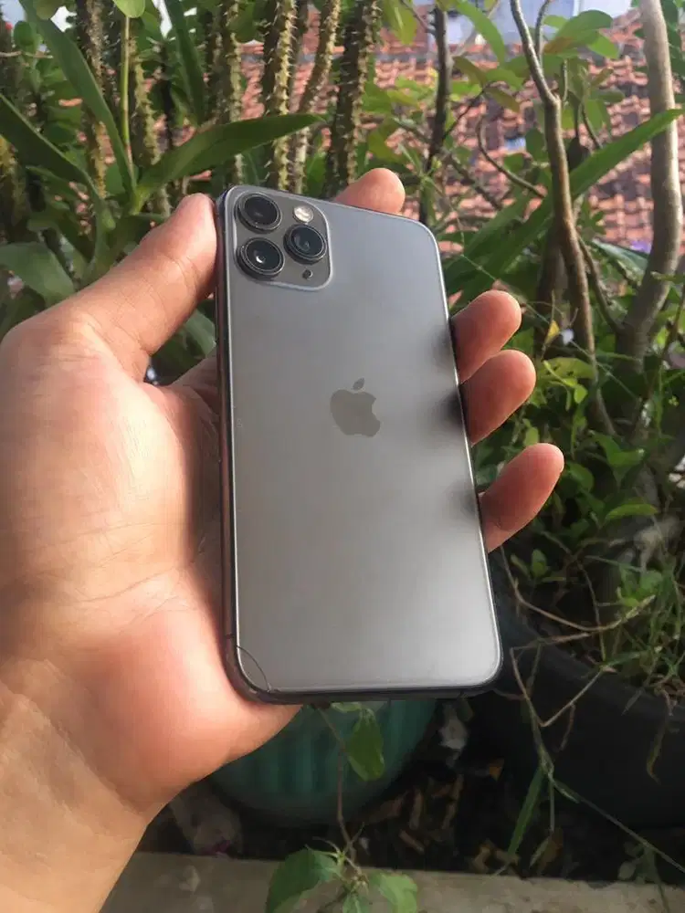 iphone 11 pro 64gb lock icloud , bahan beypass / service copotan ori