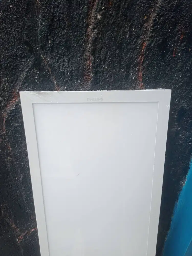 Lampu plafon / lampu panel phillips