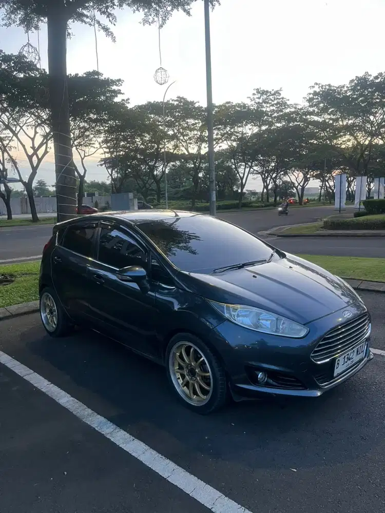 Ford Fiesta S 2013 Facelift