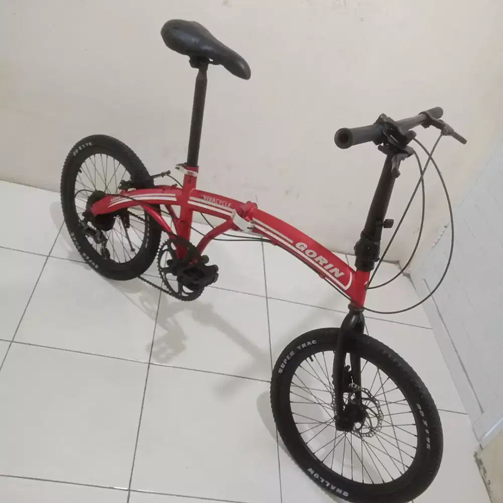 SEPEDA LIPAT UKURAN 20. KONDISI NORMAL TINGGAL PAKAI