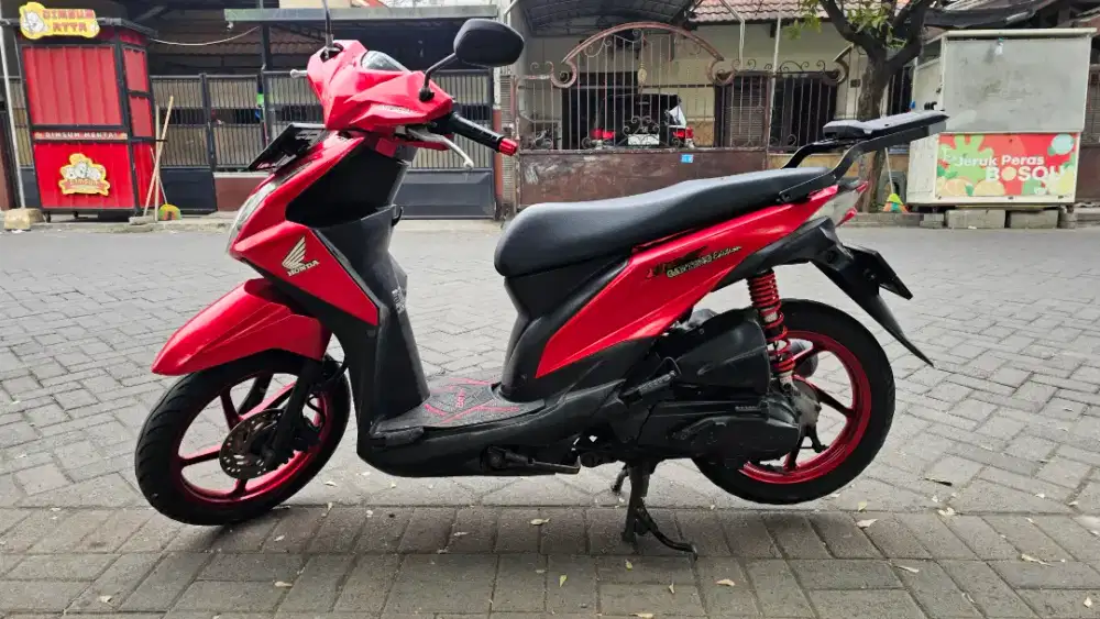 DIJUAL HONDA BEAT FI 2014