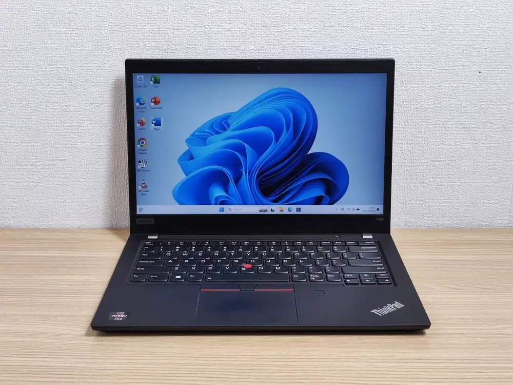 Lenovo Thinkpad T495 Ryzen 5 3500 RAM 8/256GB Laptop Kerja Kuliah Kant