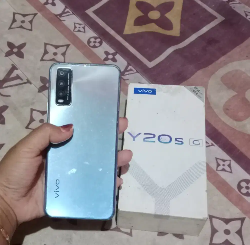 Vivo y20s G ram 4+1/128 Fullset!.