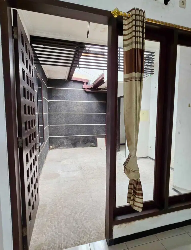 MURAH. Rmh (8x15) di Royal Ketintang