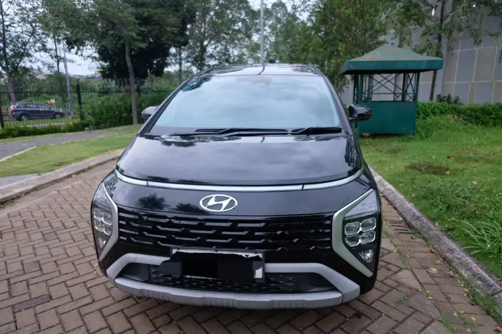 Hyundai Stargazer 2022 AT Prime Captain Seat