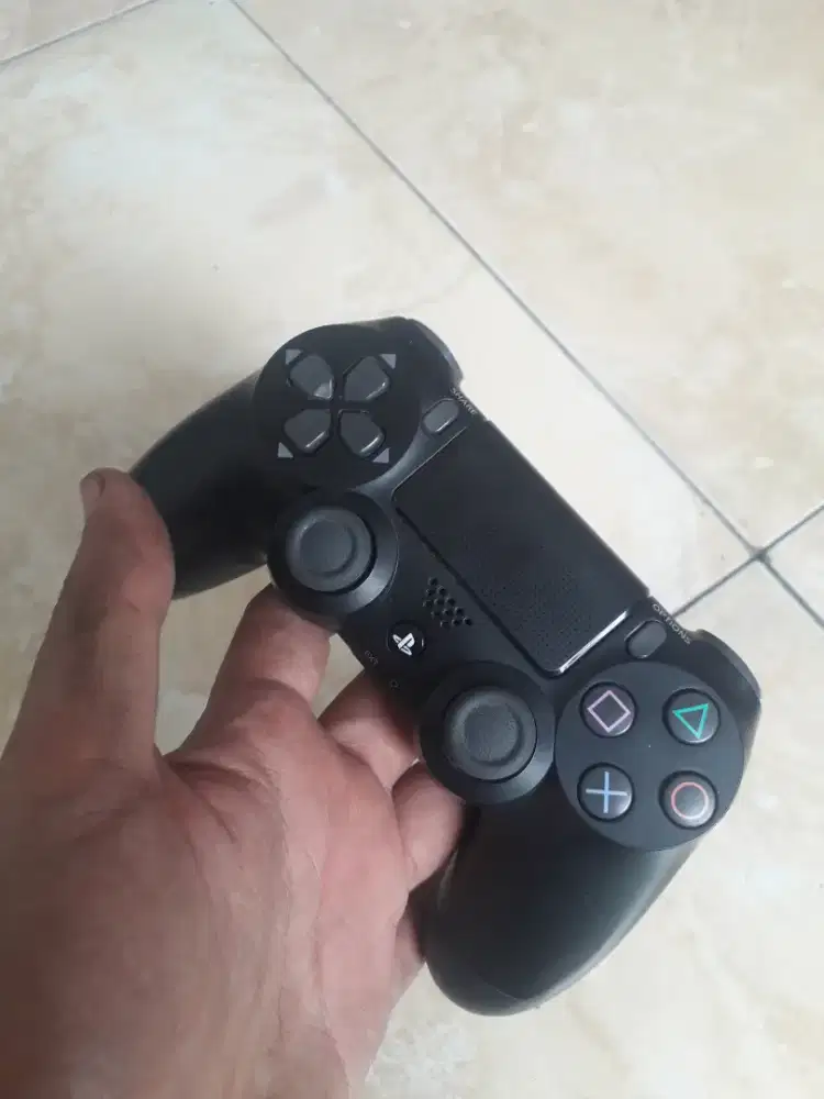 Stik PS4 ori mesin light bar model baru normal poris cipondoh