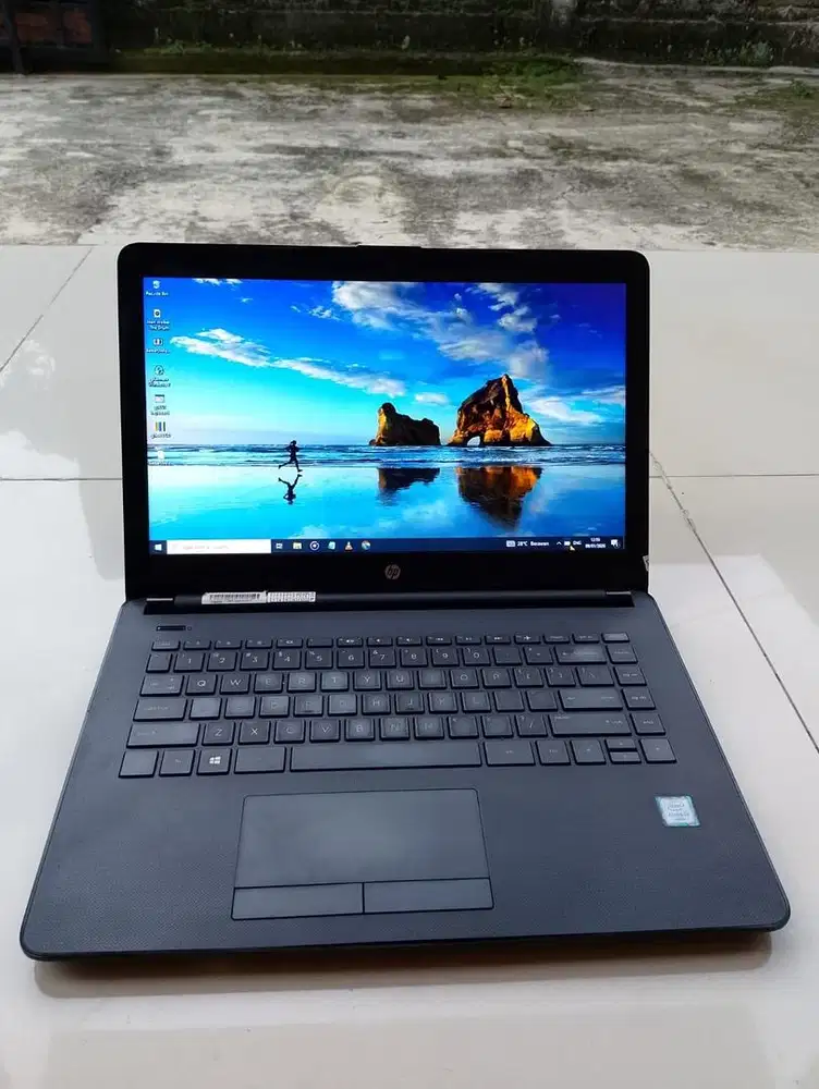 LAPTOP HP 14 CORE i3-60006U RAM 4GB HDD 1TB