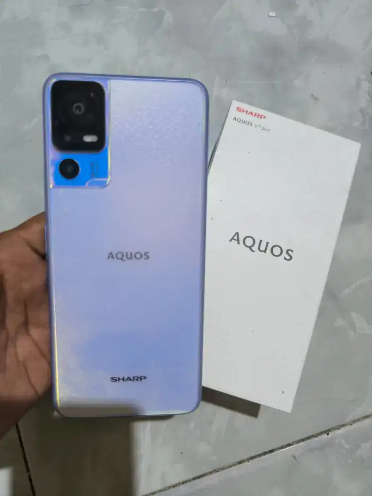 Sharp Aquos V7 plus 4/128 original ex resmi Indonesia