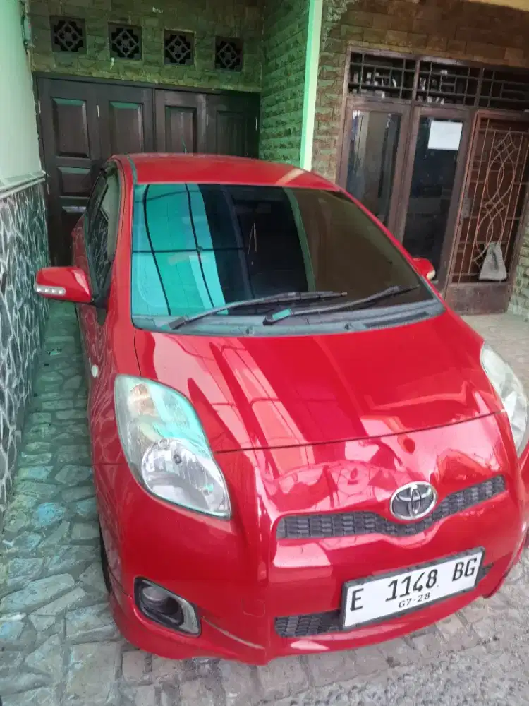Toyota yaris antik 2012