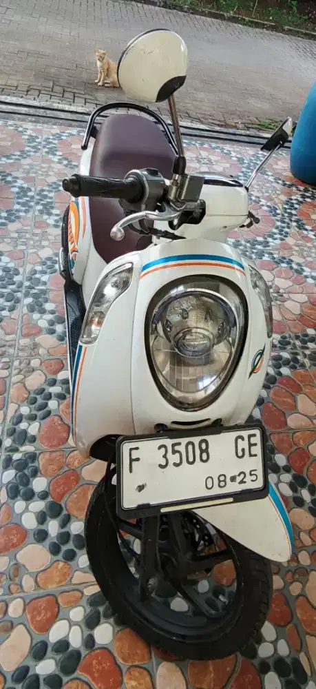Dijual motor scoopy 2015 Rp. 9.500.000