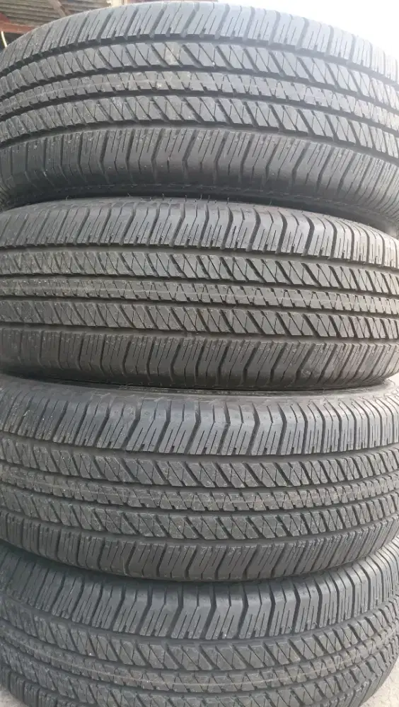 Jual ban Bridgestone 265 65/17