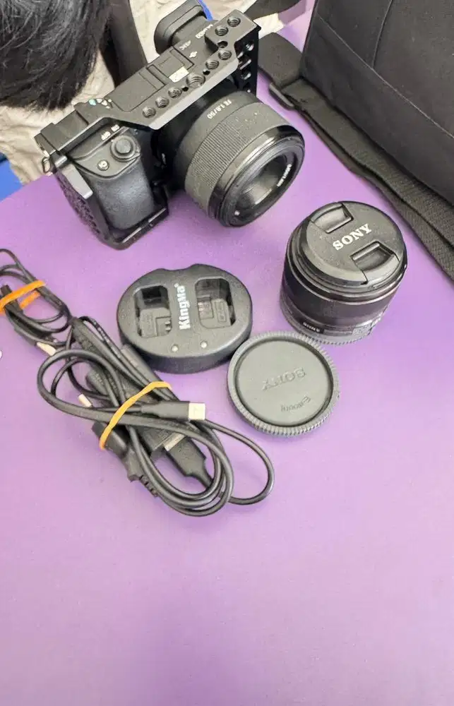 Di jual kamera Sony A6400 pemakaian 6 bulan