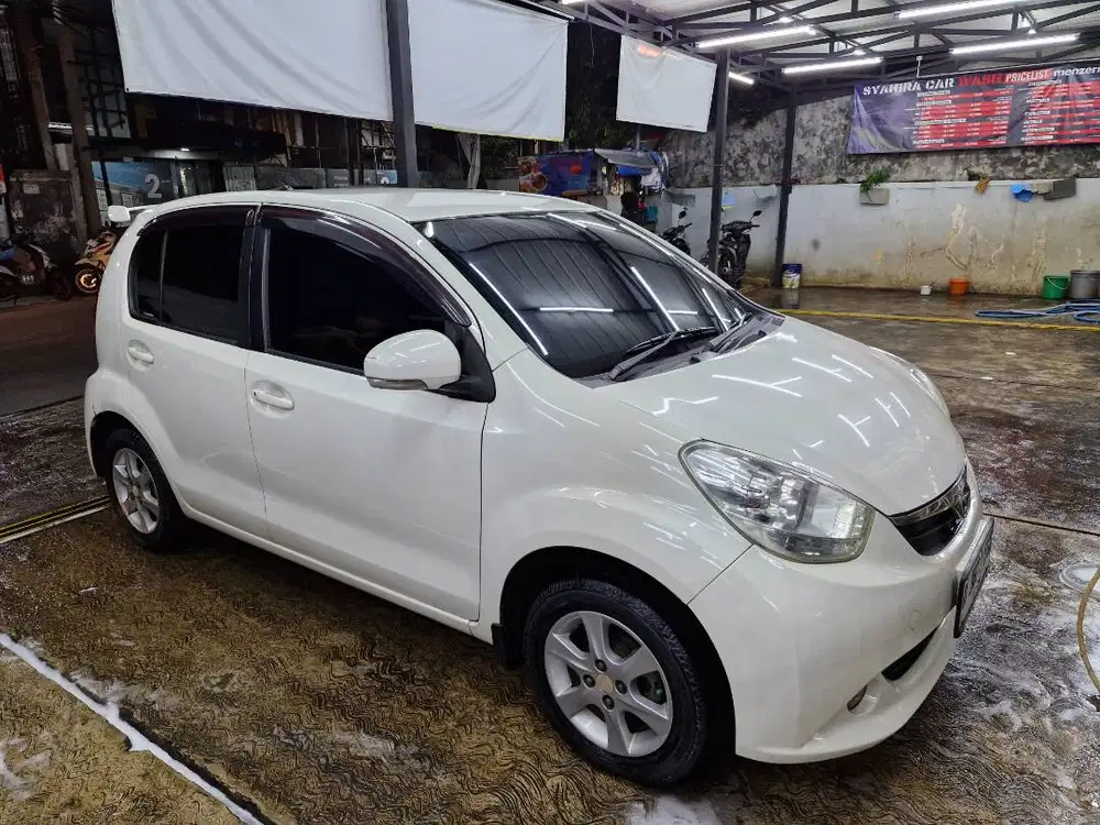 DAIHATSU SIRION 1.3 MT [2011]