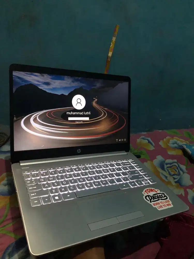 Laptop hp 14s 8 gb