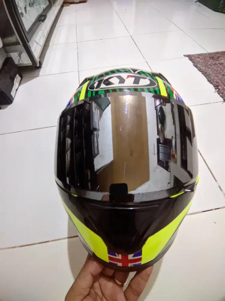 Dijual helm KYT R10 PHILIP ISLAND