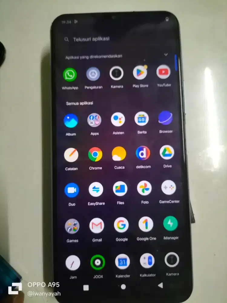Handphone Vivo y12