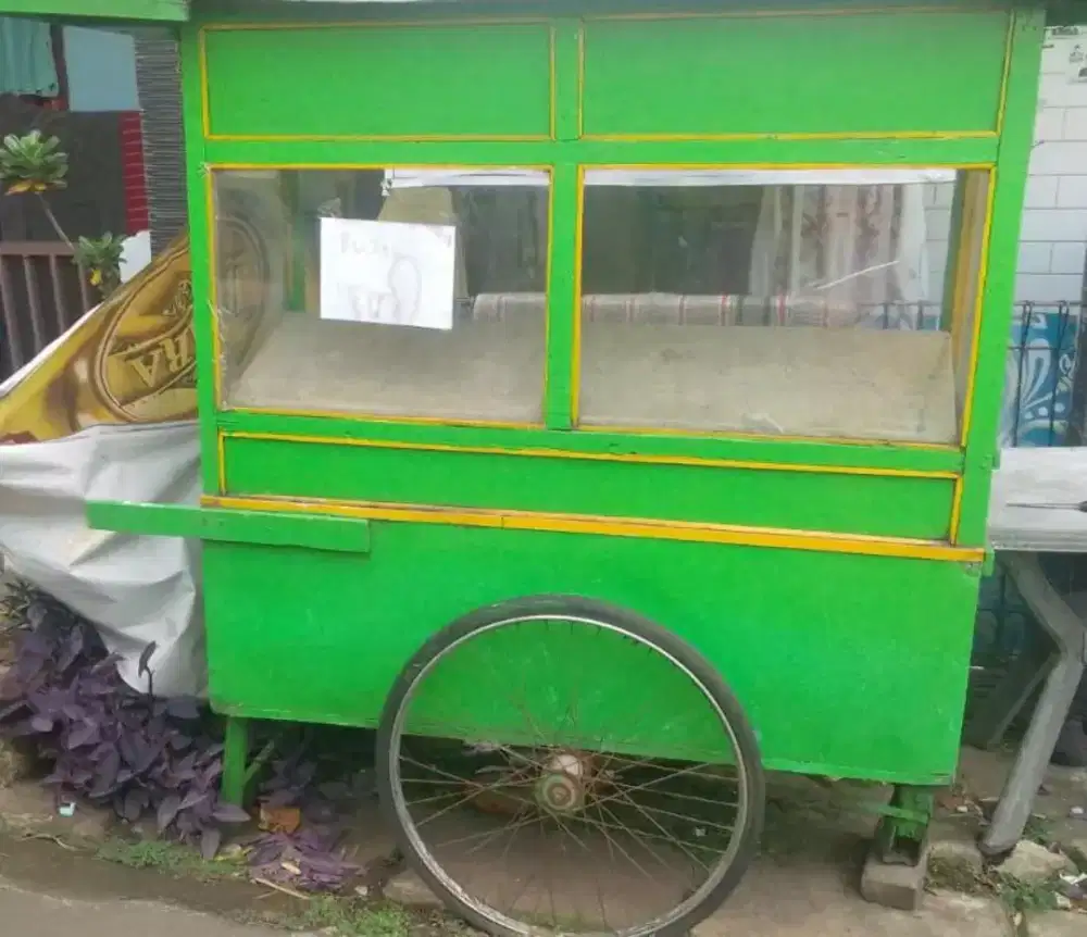 Di jual gerobak