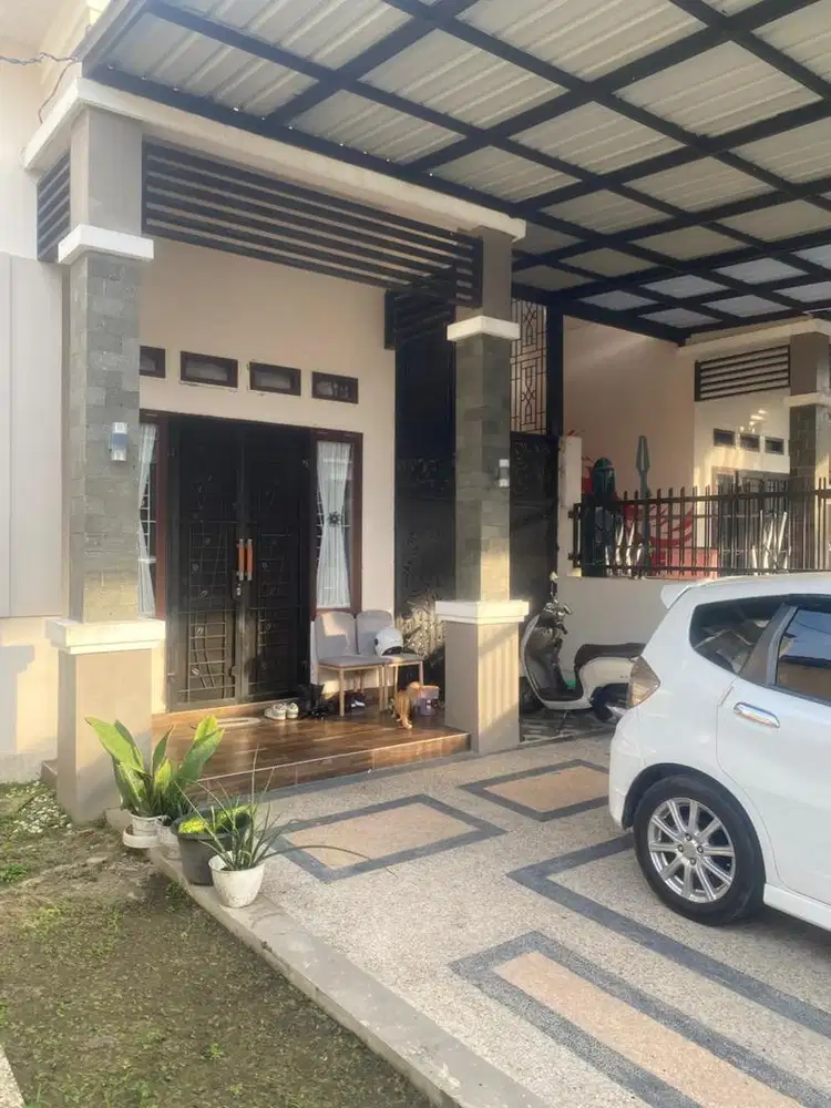 Dijual Rumah, Plus Furniture (Partisi, Kitchen Set, Backdrop TV)