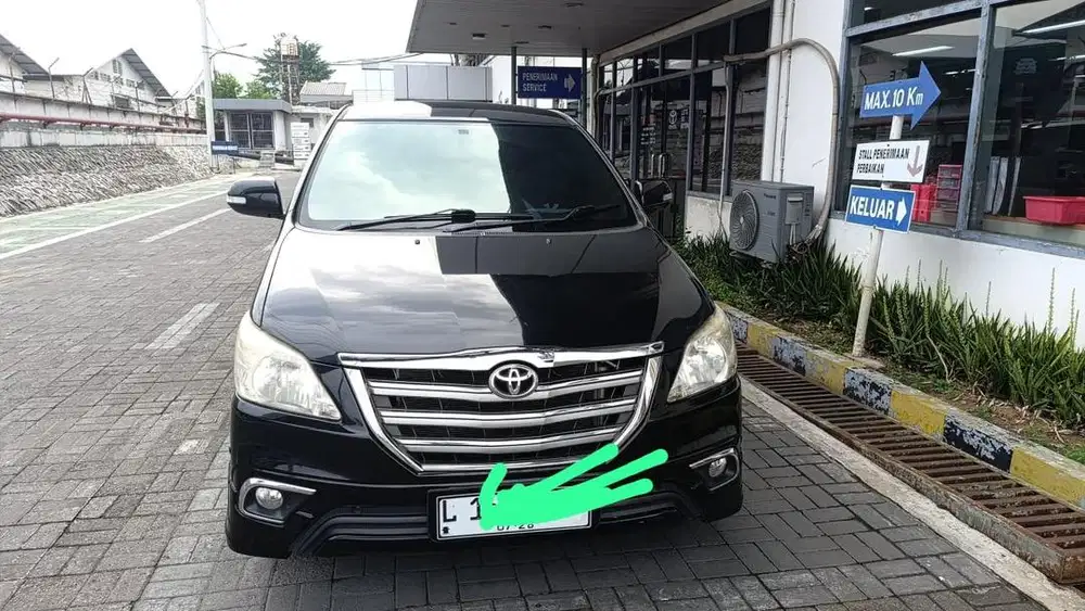 INOVA V Luxury Bensin