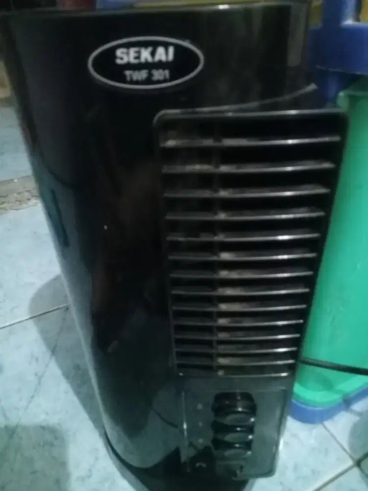 Kipas angin SEKAI TWF 301