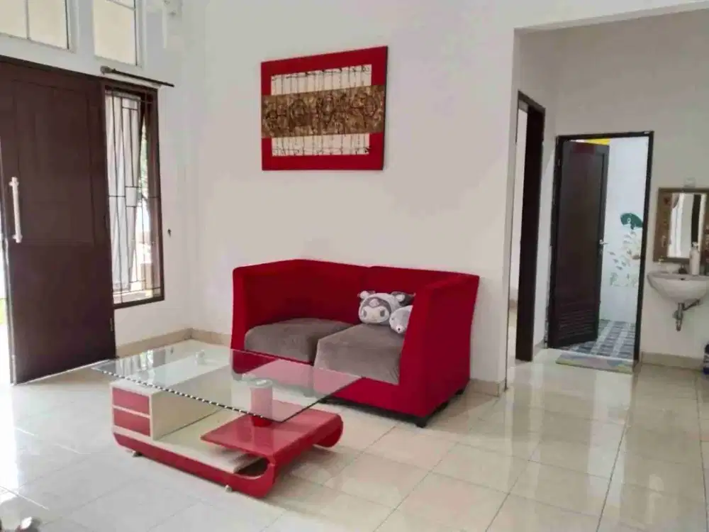 Rumah Citra Gran Cibubur luas tanah besar hadap timur