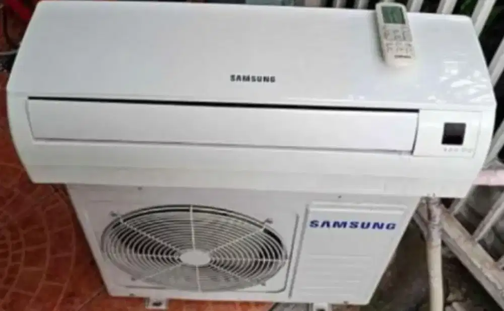 Jual ac samsung 1pkR410  lowwat 700 watt kondisi 95% ori semua