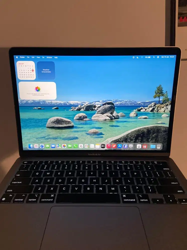 MacBook Air M1 8/256GB macOS Tahoe Fullset