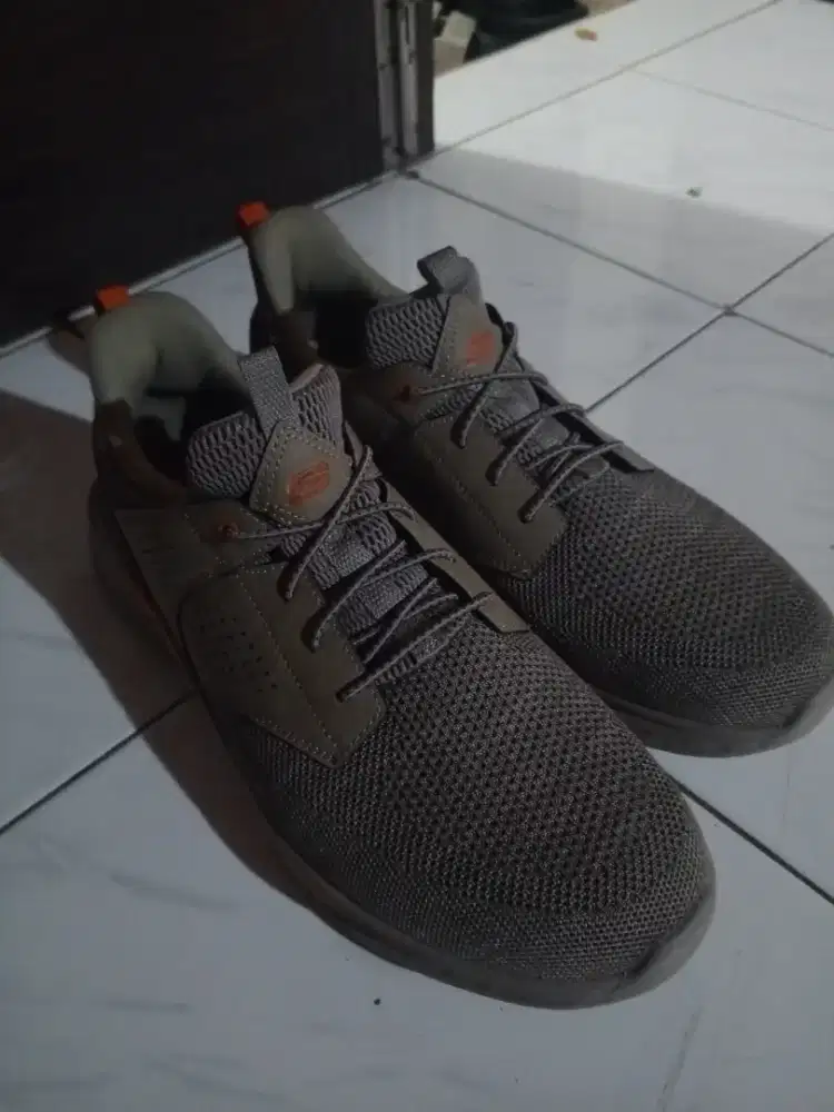 Sepatu Skechers