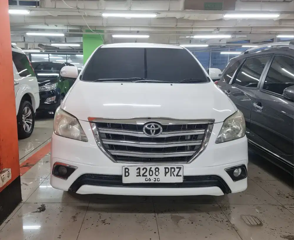 Innova V diesel At 2015