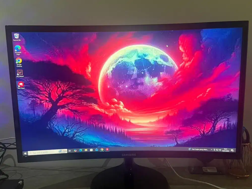 Jual Monitor Samsung Curved 24 inch Mulus