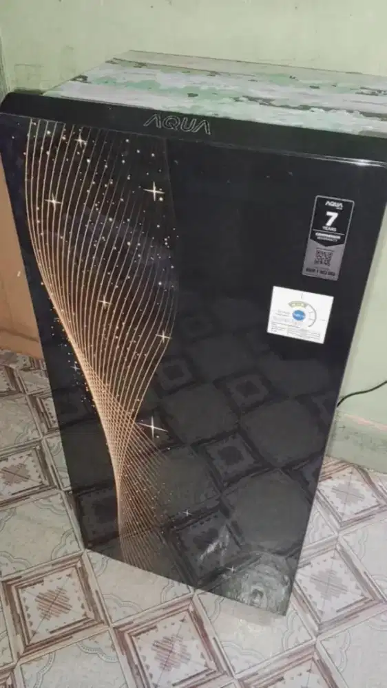 Kulkas AQUA siap pakai,cepat dingin & jadi es.