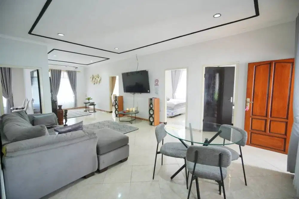 Villa Batu Malang Full Furnished Lokasi Depan Pemandian Tirta Nirwana